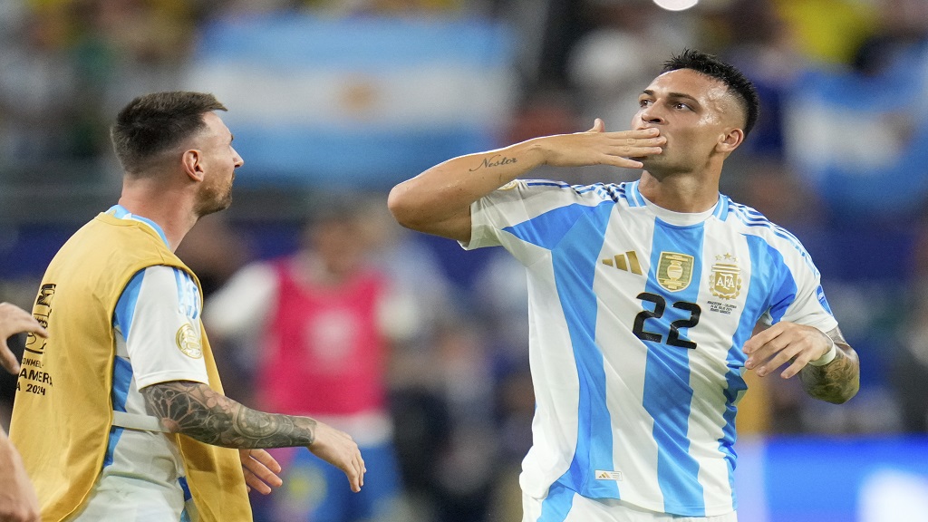 https://www.google.com/url?sa=i&url=https%3A%2F%2Fcaribbean.loopnews.com%2Fcontent%2Fargentina-win-record-16th-copa-america-title-beat-colombia-1-0-2&psig=AOvVaw3RkmcwK-kH-IRPWpLuRIP0&ust=1721295101796000&source=images&cd=vfe&opi=89978449&ved=0CBUQjhxqFwoTCPCJtNHhrYcDFQAAAAAdAAAAABAY